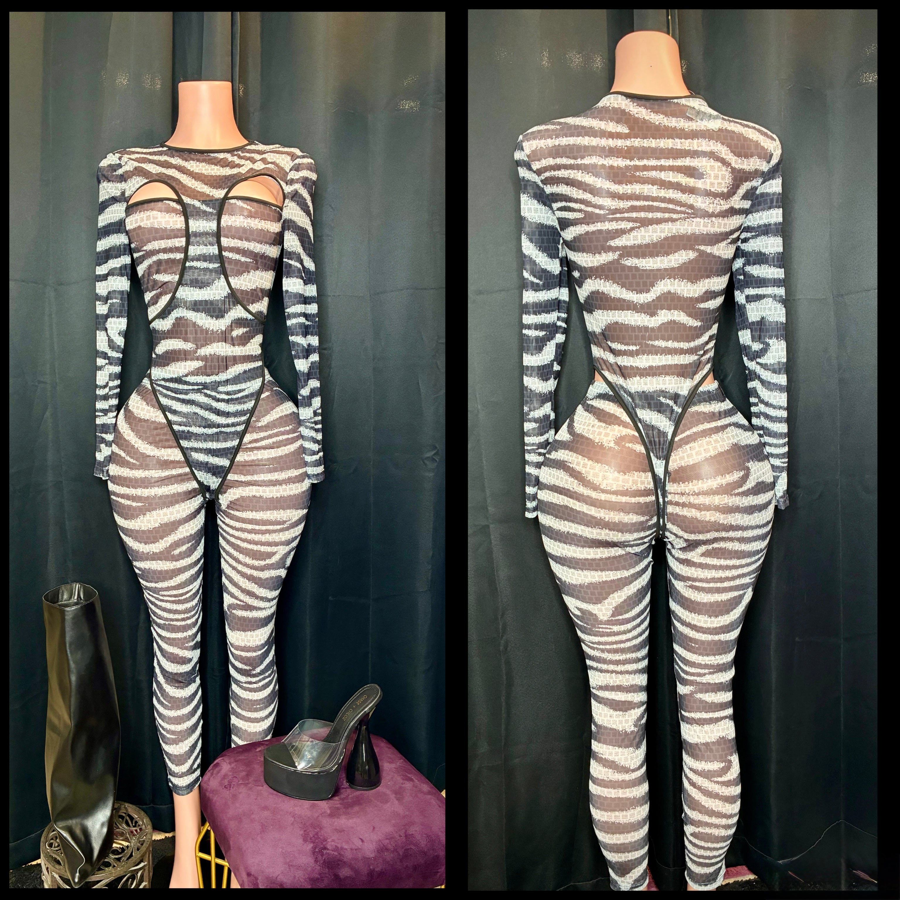 “I know U Want Me” 2 piece mesh black/white pants set