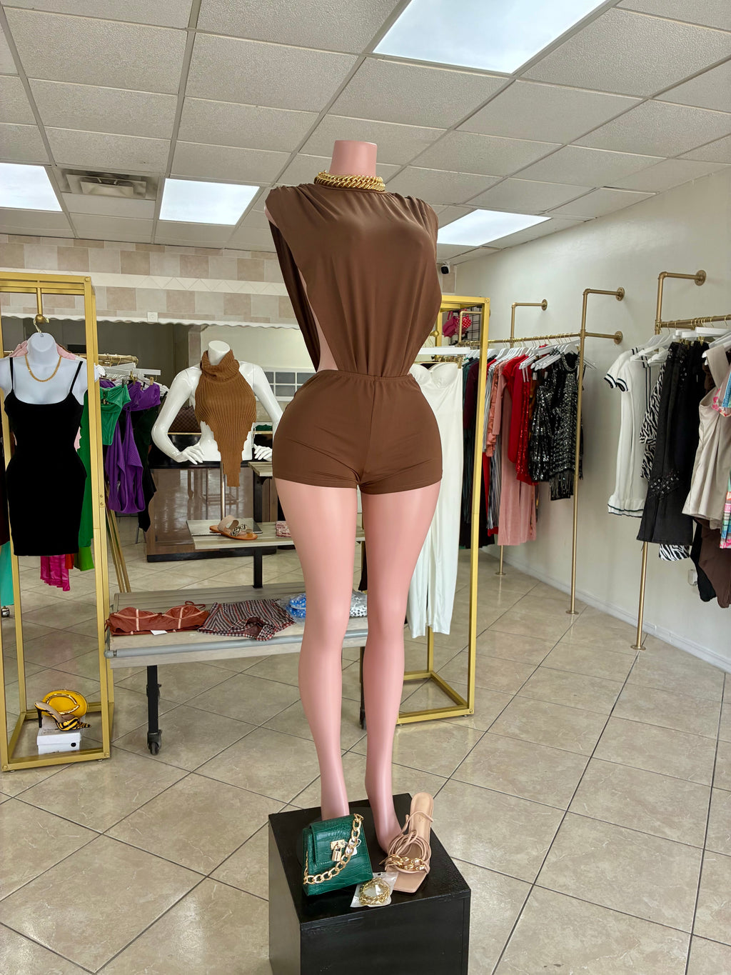 “CONTOUR CRUSH SET – MOCHA” -brown