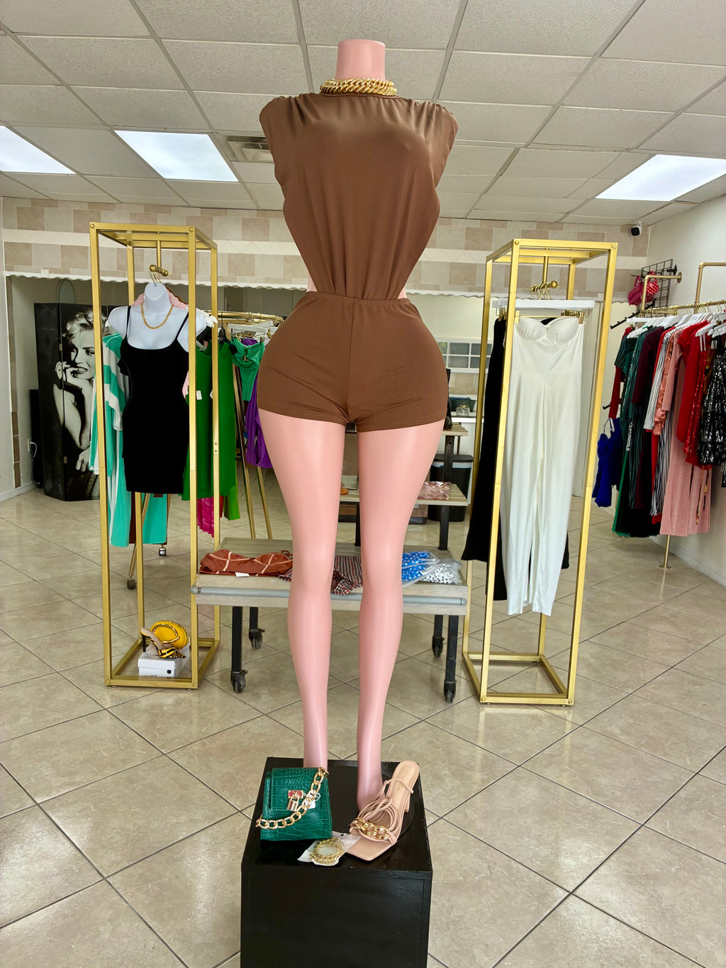 “CONTOUR CRUSH SET – MOCHA” -brown