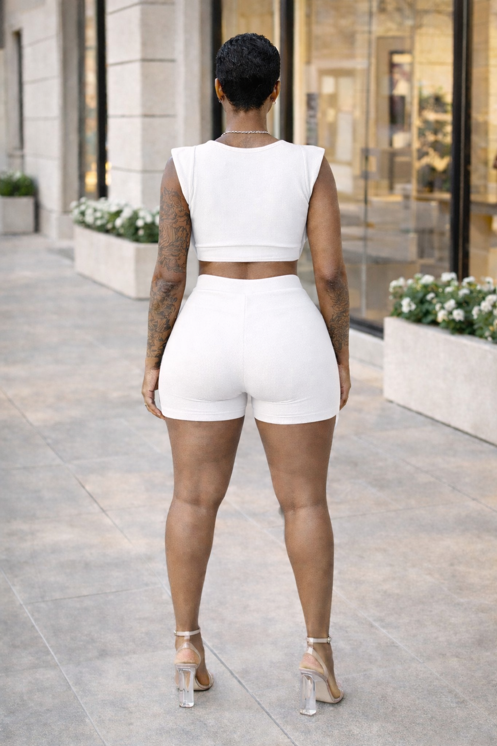 “Main Character Energy” high waist short set- white
