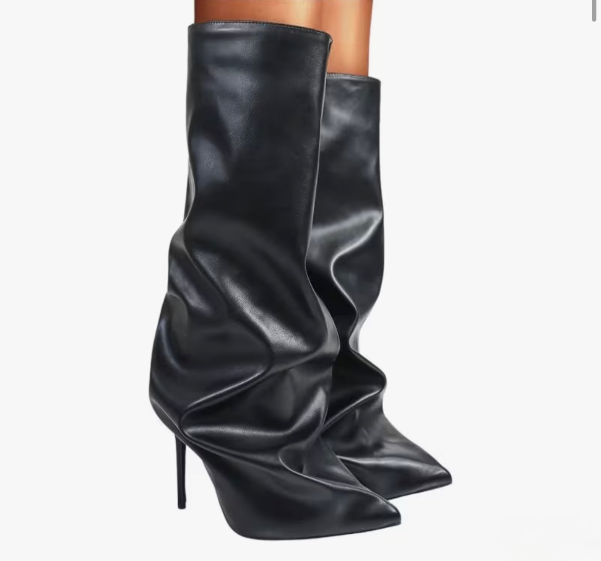“Stiletto Shark Toe” boot black