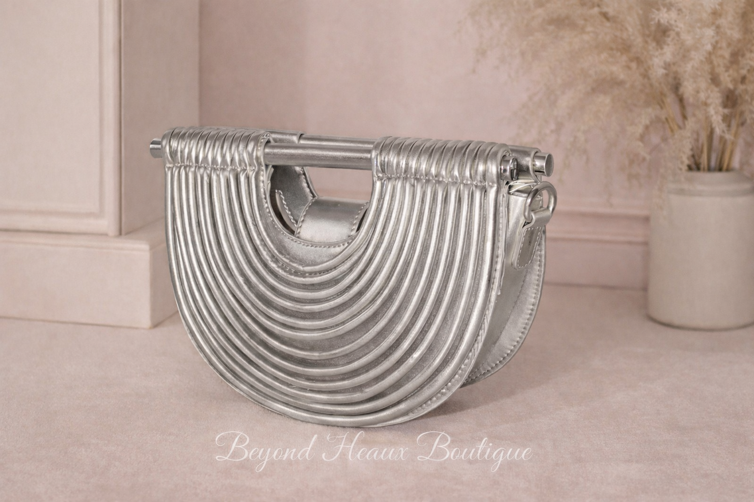 “Silver Heaux Moment” Bag- silver