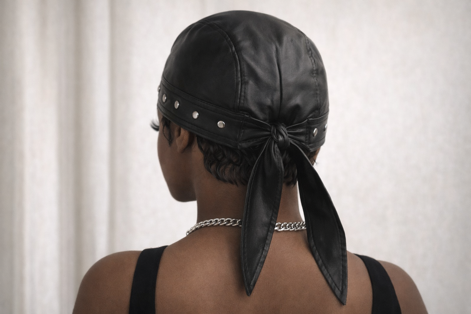 “Rebel Luxe Skull Studded Bandana”- black & silver